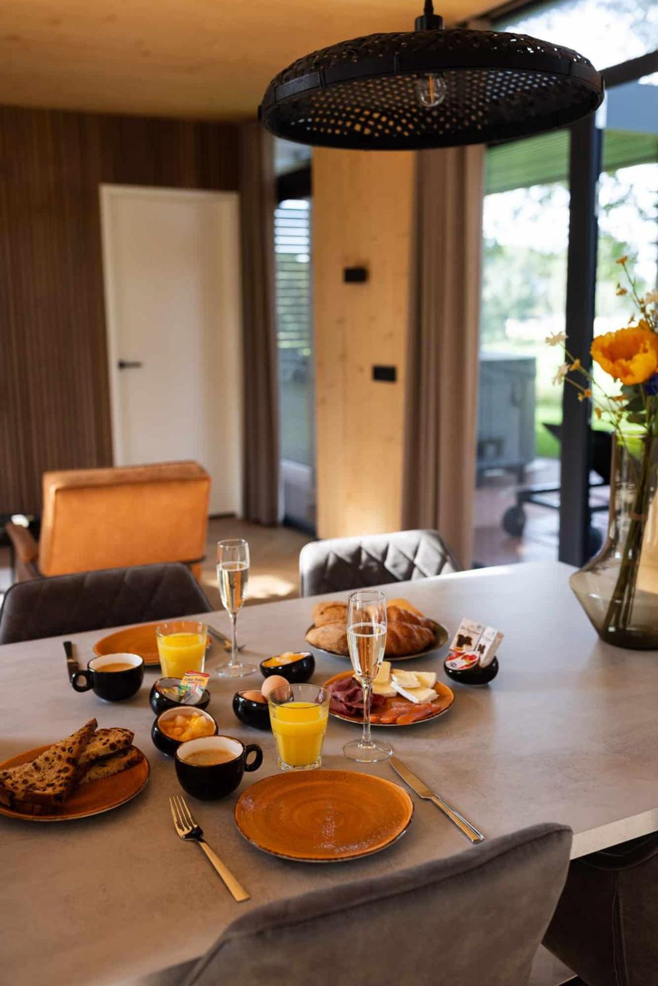 Zicht Op Twente - Spa Lodges Markelo Exterior foto
