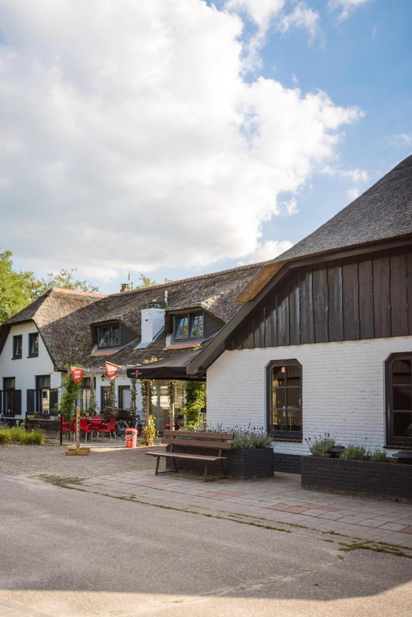 Zicht Op Twente - Spa Lodges Markelo Exterior foto
